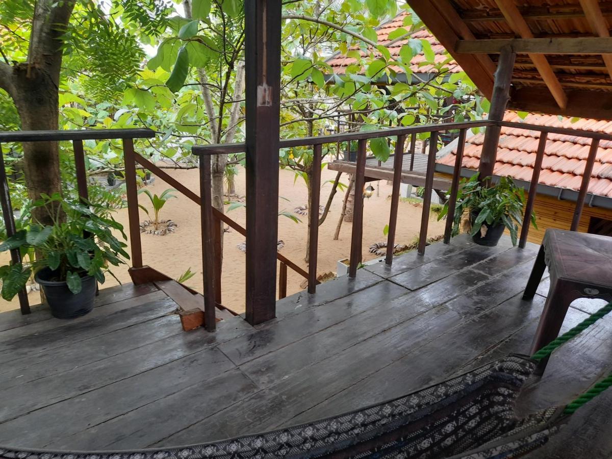 Golden Beach Chalets 阿鲁甘湾 外观 照片